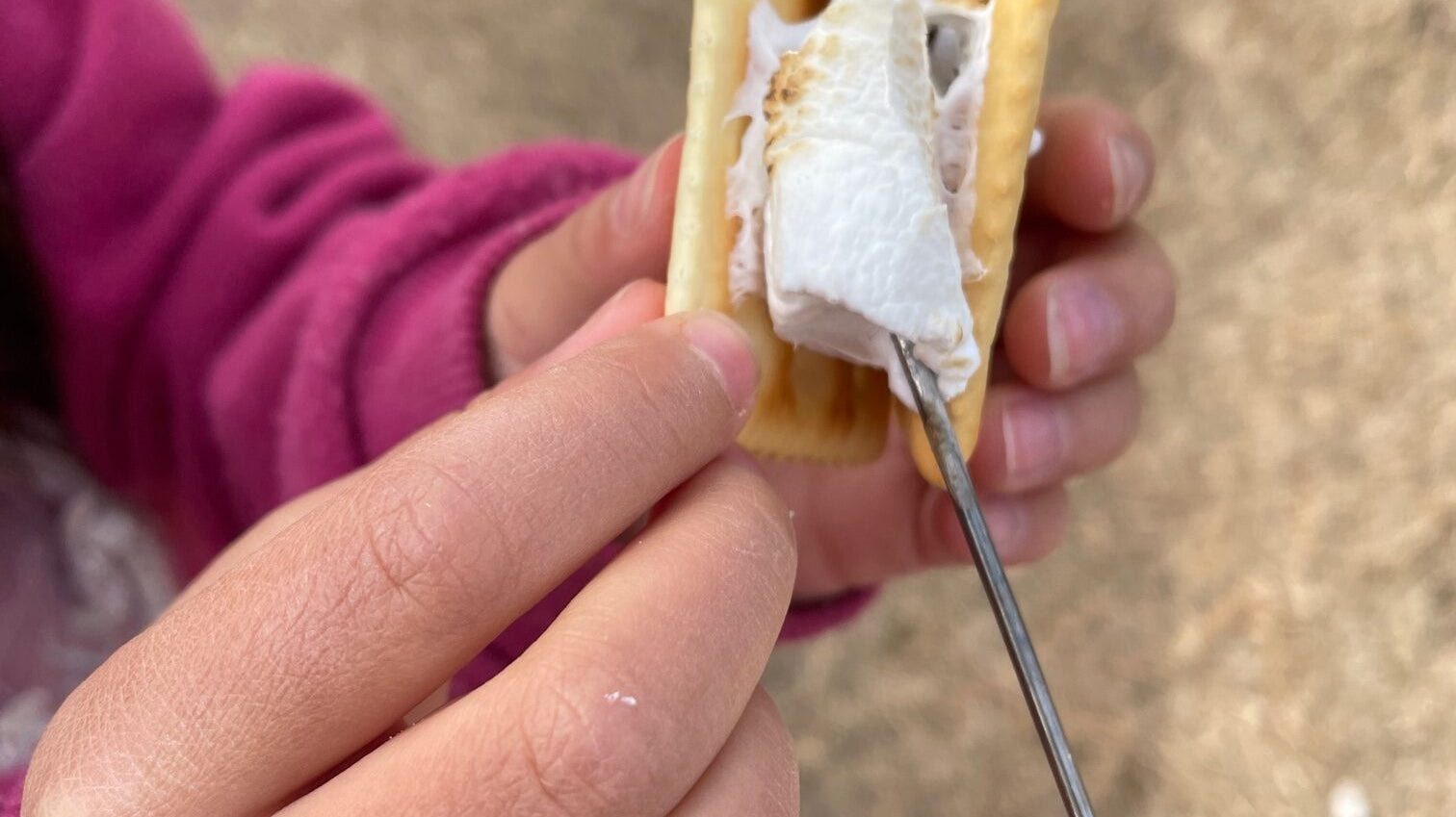 ウールの消臭効果にびっくり!焚火の匂いが1日で消えた!