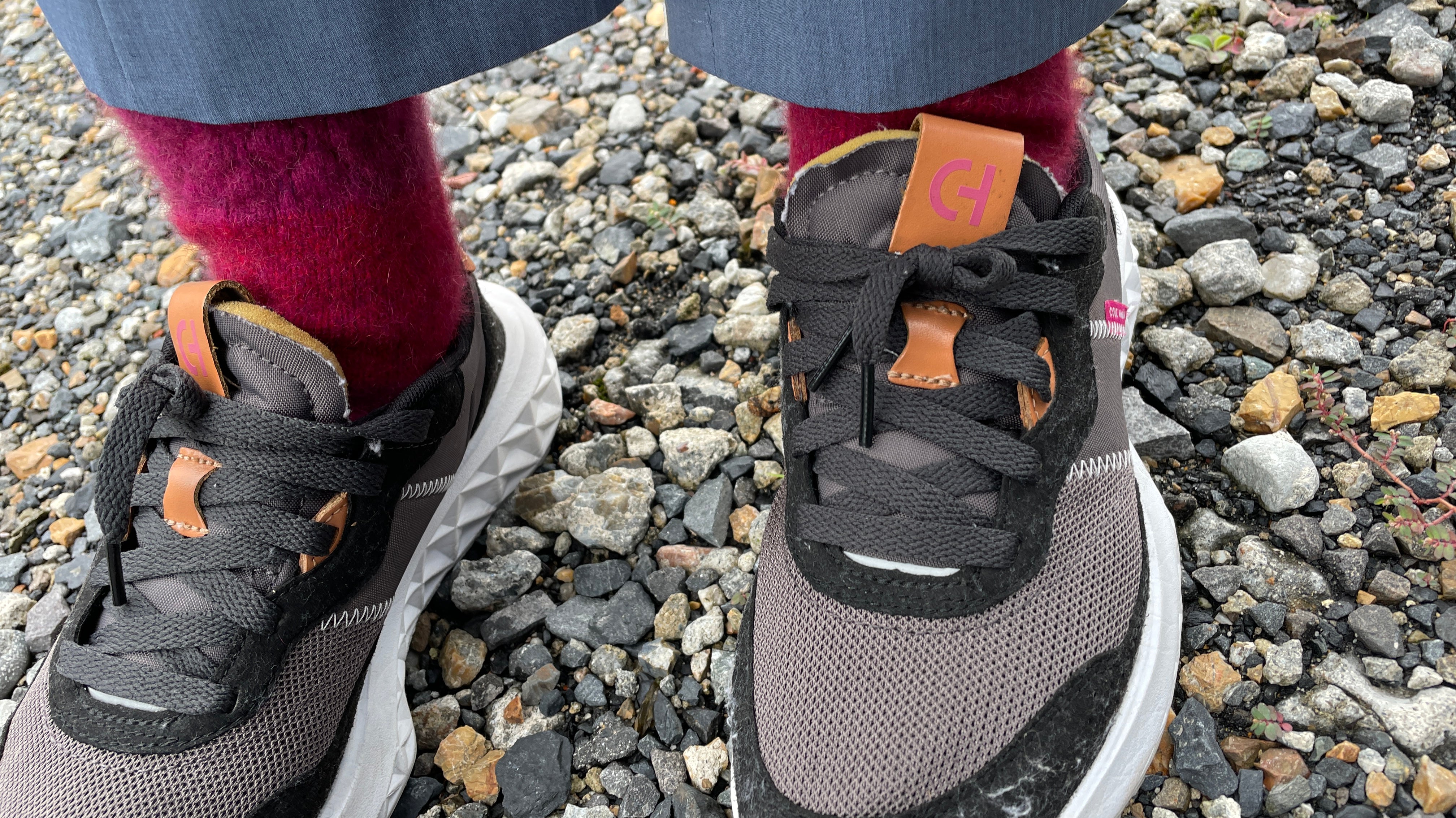 冬の冷え対策に!ポッサムメリノ靴下の魅力とは?