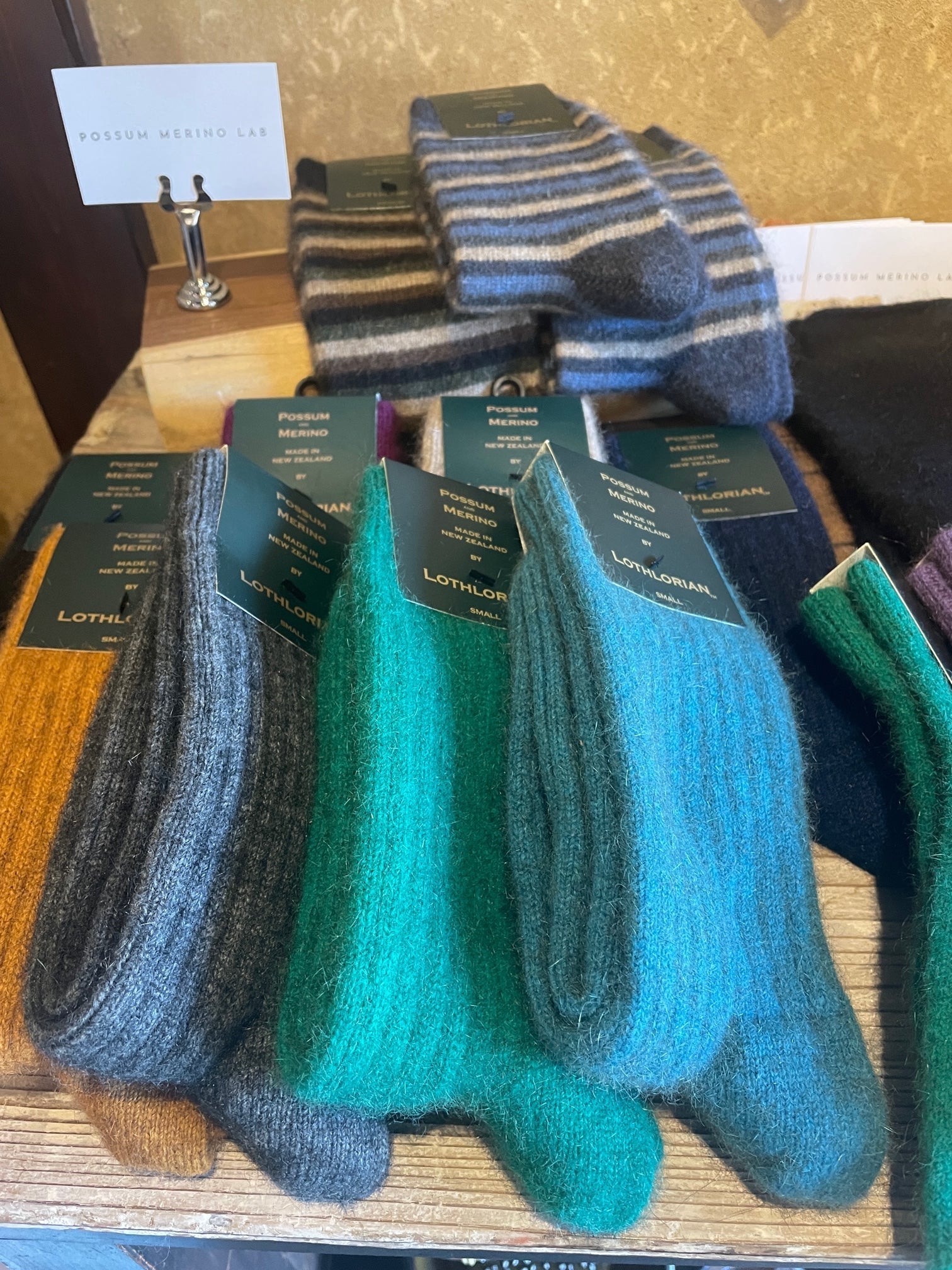 雪の日にオススメ！ポッサムメリノの靴下で足元ぽかぽか